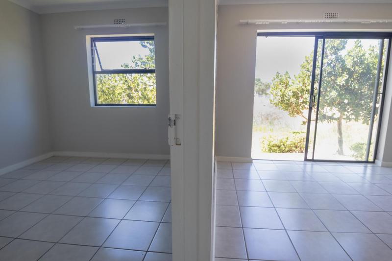 To Let 2 Bedroom Property for Rent in Sandrift Western Cape